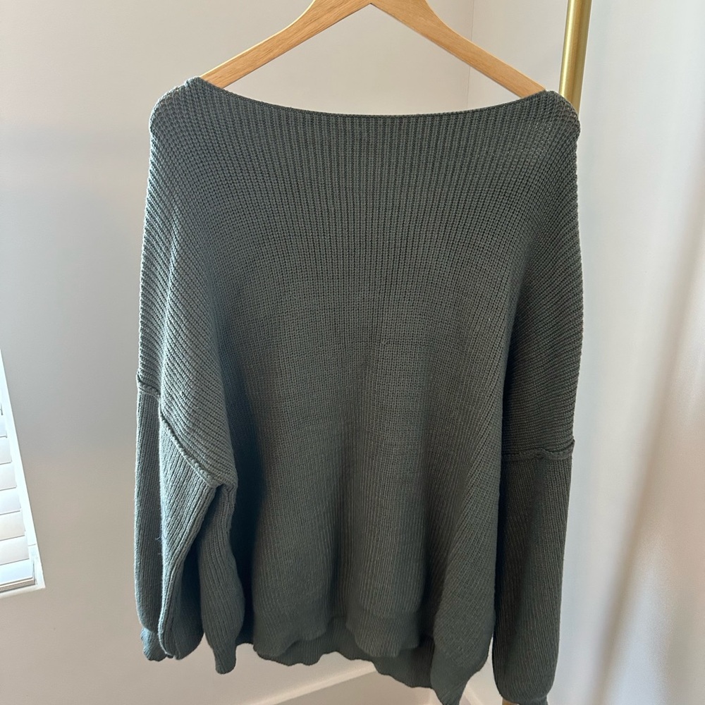 Women's Green Sweater